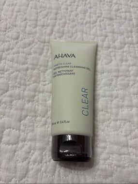 AHAVA Clear Refreshing Cleansing Gel – White with Black Cap
